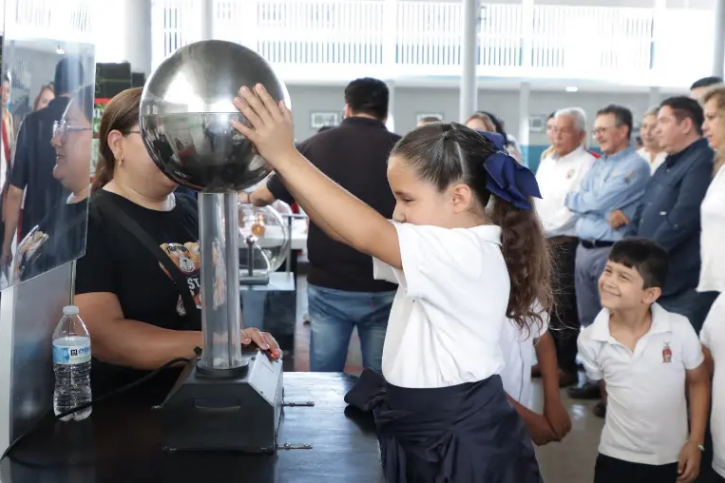 Ven a la ciencia como la esperanza de las nuevas generaciones