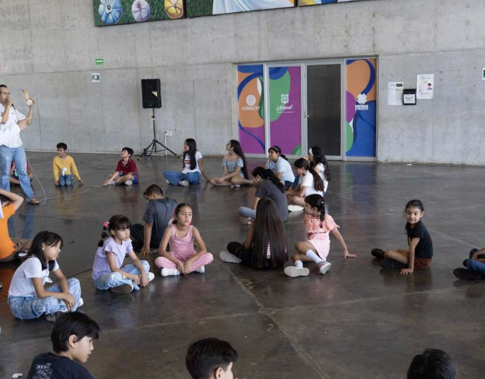 Impulsa COCYTEN la ciencia en verano para niños