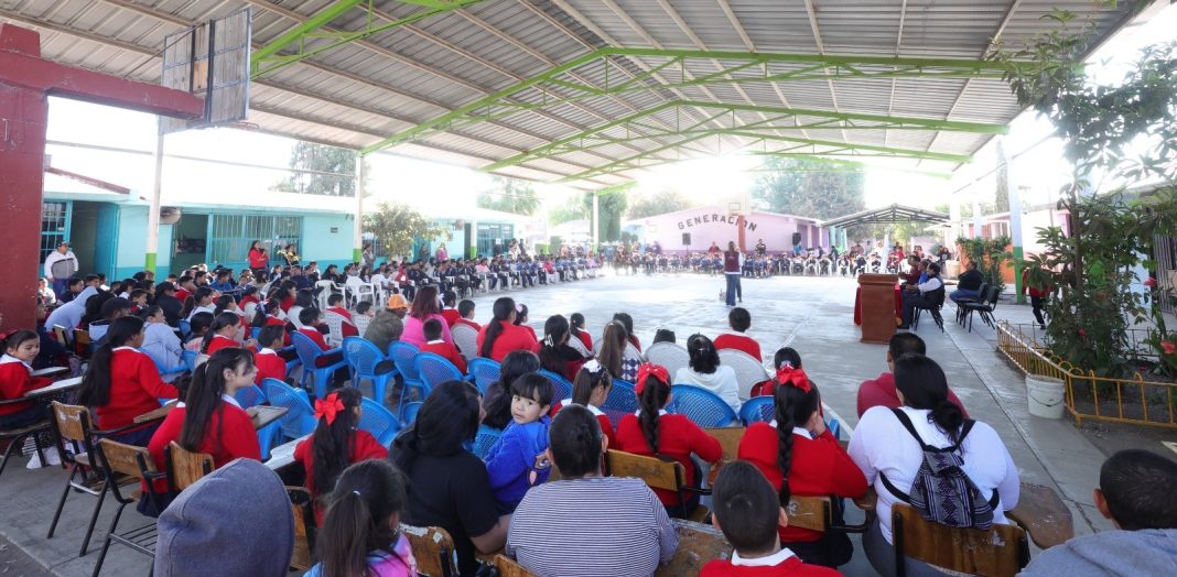 Lleva ICTI programa ¿Por qué soy científica? a más de 2 mil 700 niñas y jóvenes en el estado